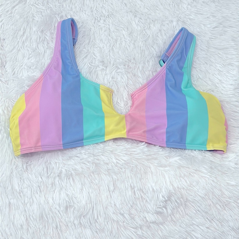 🆕 🏖️ Ninety Nine Bikini Top Lavender Rainbow NWT
